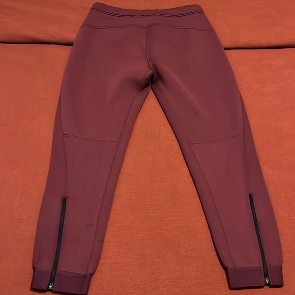Nike Fleece-Lines Dri-Fit Joggers - Picture 4 of 7